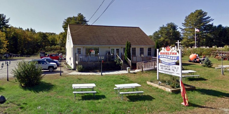 Roselynn Homemade Ice Cream Breakfast and Lunch in Epping, N.H.