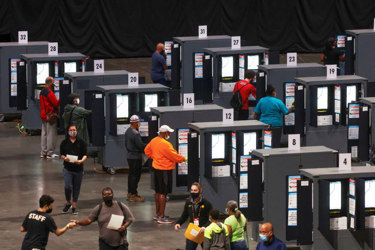 Image: Voters cast their ballots for the upcoming presidential elections in Atlanta