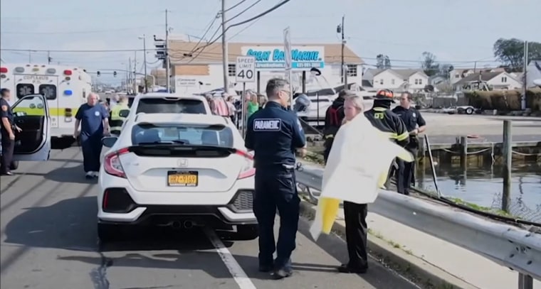 Good Samaritans Rush To Save Elderly Couple From Submerged Car In Long Island