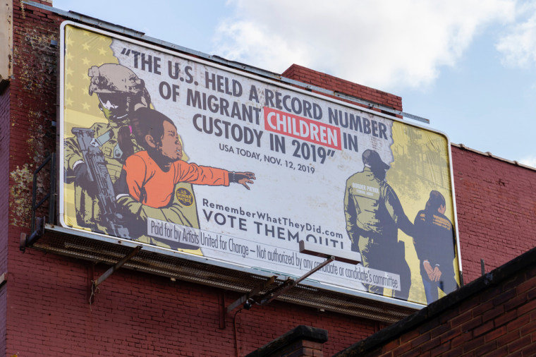 Image:" Billboard, migrant children