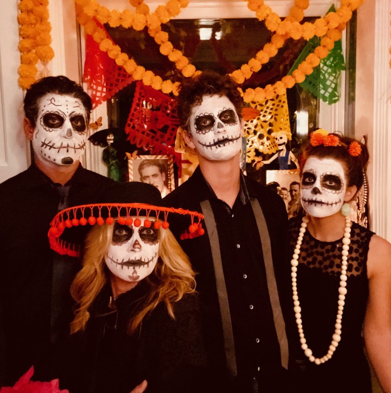 The Muzquiz family in their Dia de Los Muertos costumes on TODAY