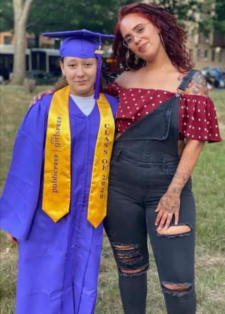 Bianca De La Cruz with her daughter, Noelia.