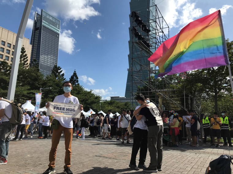 Image: Pride parade in Taipei