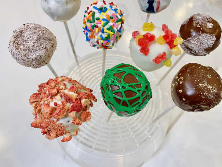 I used the plastic part of a salad spinner to hold up my cake pops as they dried.