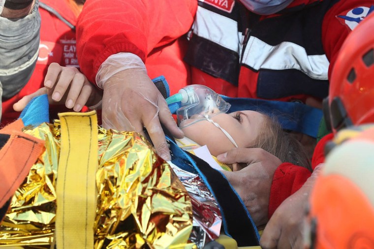 Image: Ayda Gezgin is rescued from the rubble in Izmir