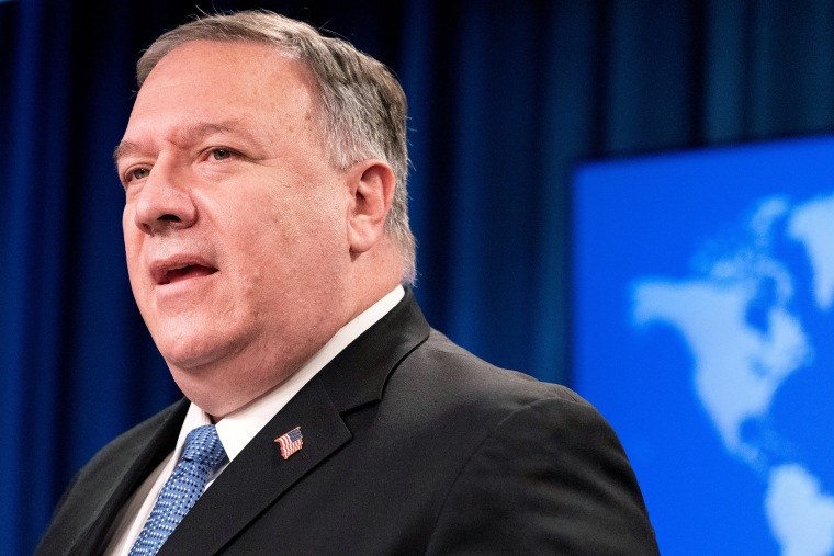 Image: U.S. Secretary of State Mike Pompeo gives a briefing to the media