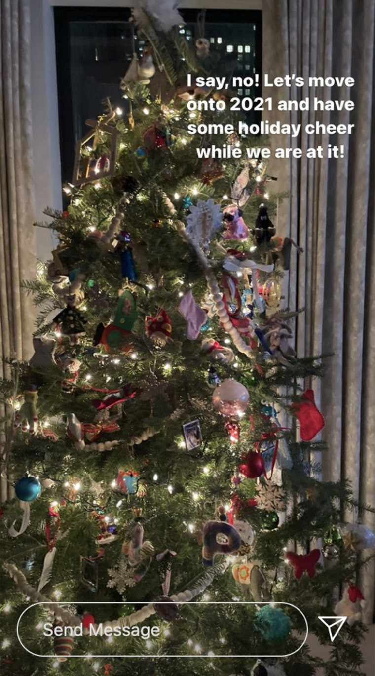 Jenna's Christmas tree is as festive as the season itself.