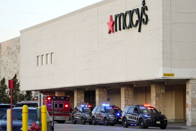 Image: Wauwatosa mall attack