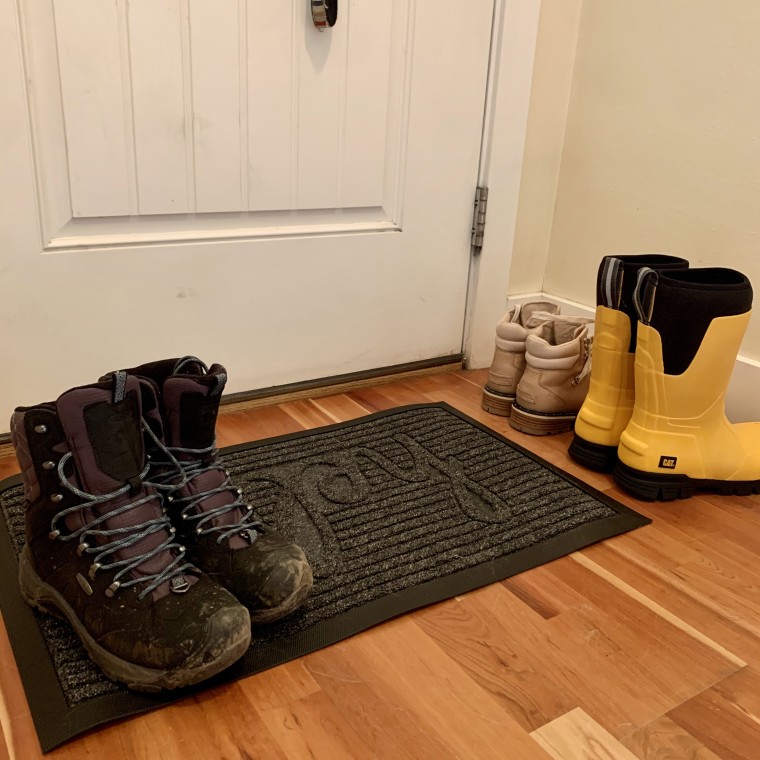 my dirty Keen snowboots on my new door mat