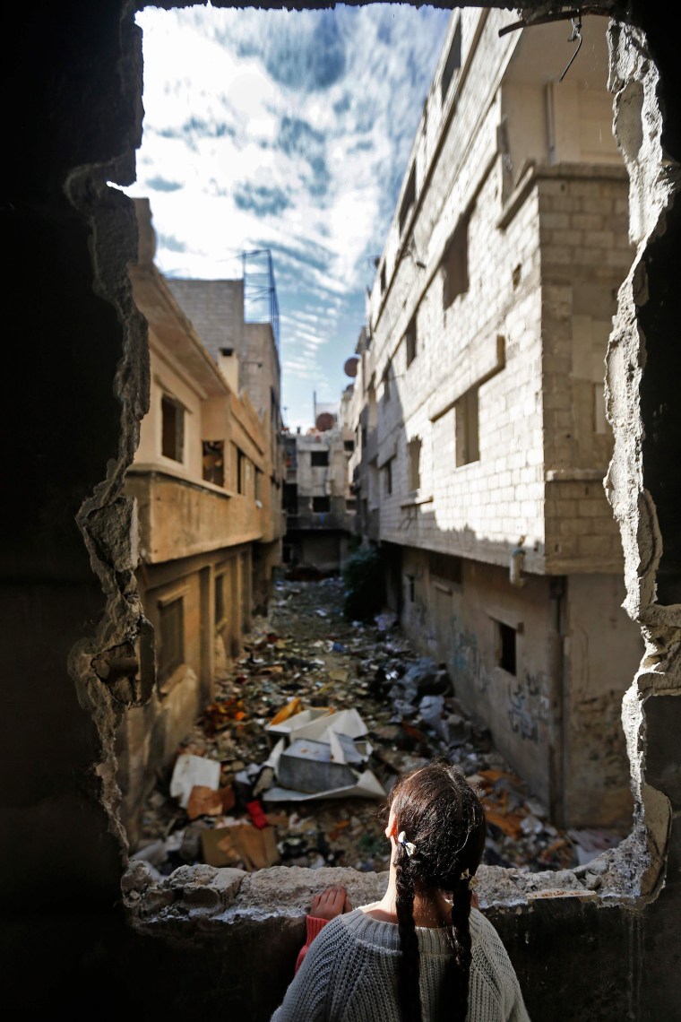 Image: TOPSHOT-SYRIA-CONFLICT-PALESTINIAN-YARMUK