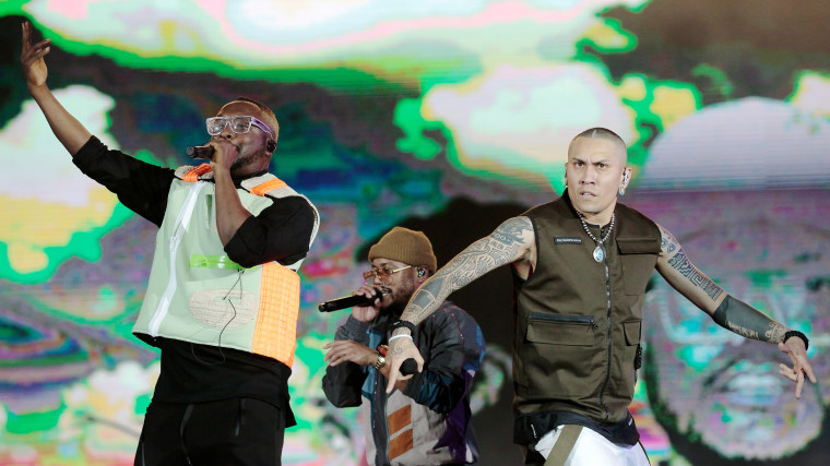 Image: Singers of The Black Eyed Peas will.i.am, apl.de.ap and Taboo perform at the Rock in Rio music festival in Rio de Janeiro