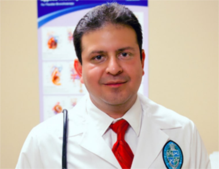 Dr. Carlos Araujo-Preza.