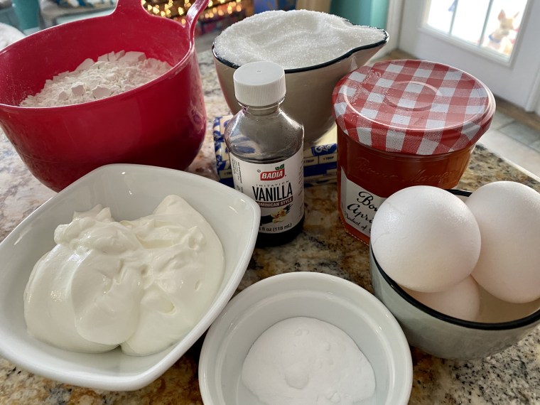 The ingredients for Ninette's cake include butter, eggs and apricot jam.