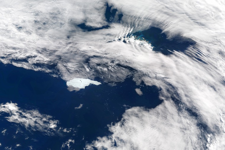 Satellite Imagery of Iceberg A-68A near South Georgia Island