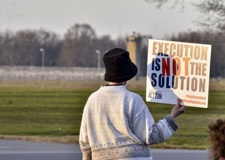 Image: Federal Execution protest