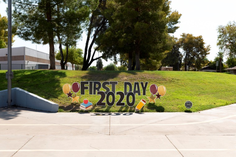 Image: Rover Elementary School in Tempe, Ariz., on Aug. 17, 2020.