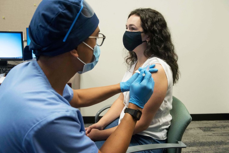 Image: FILES-US-health-virus-VACCINE-TRANSPORT