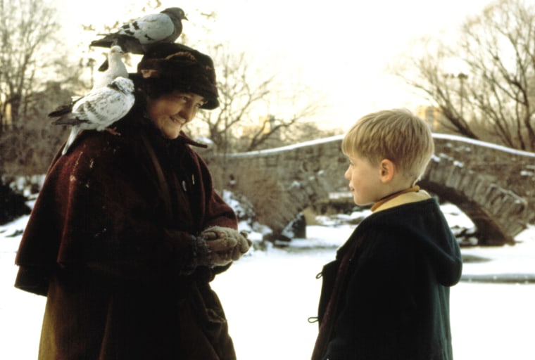 HOME ALONE 2: LOST IN NEW YORK, Brenda Fricker, Macaulay Culkin, 1992, TM and Copyright (C) 20th Centu