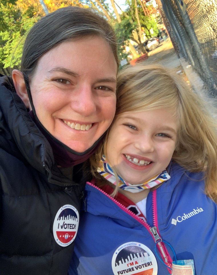 Mia Eisner-Grynberg with her daughter.