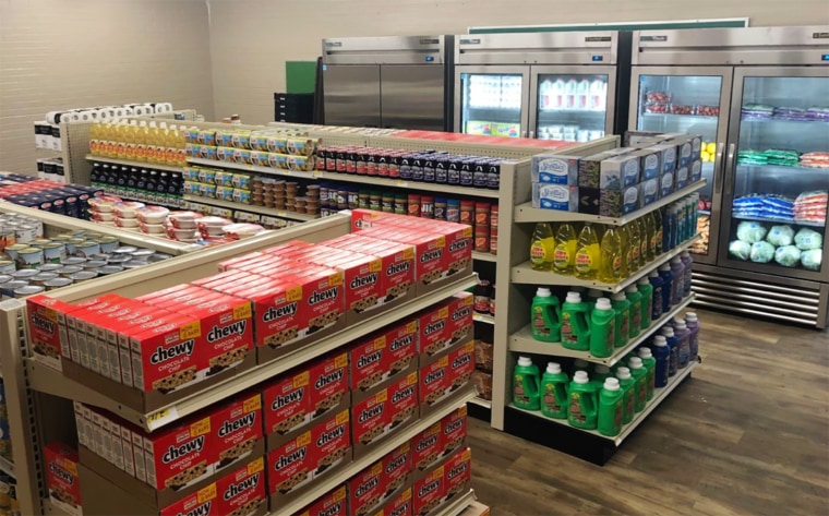 Image: Student-run grocery at Linda Tutt High School