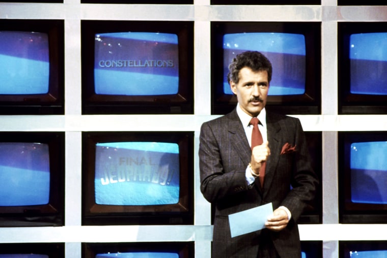 Image: JEOPARDY!, host Alex Trebek (during 'Final Jeopardy' segment), 1984-, (C) ABC / Courtesy: Everett Coll