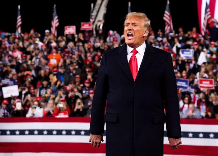 Image: U.S. President Donald Trump campaigns for Republican U.S. senators David Perdue and Kelly Loeffler, in Valdosta, Georgia