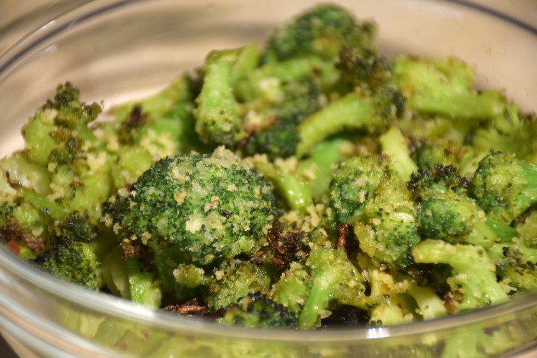 If you want some extra crunch to your broccoli, add some panko breadcrumbs before air-frying it.