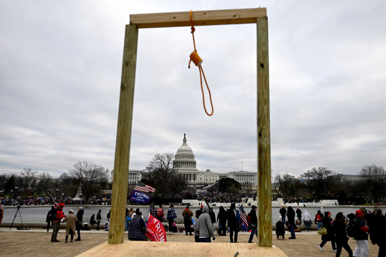 Image: Noose at U.S. Capitol