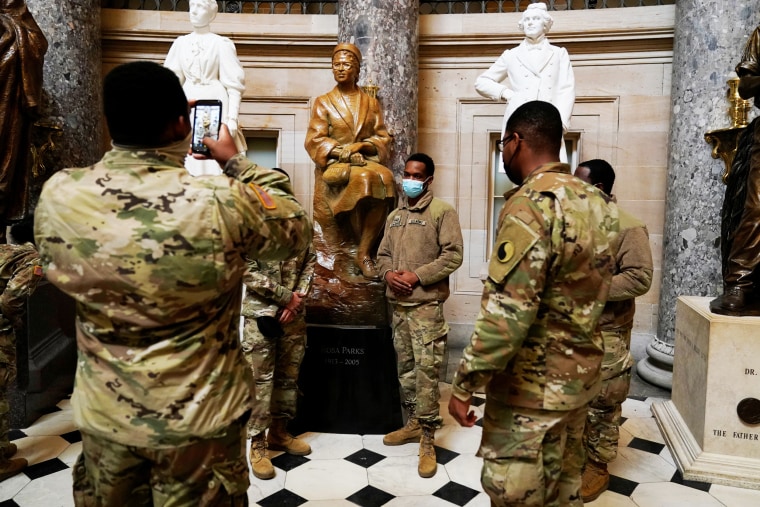 Image: National Guard members gather at the U.S. Capitol in Washington
