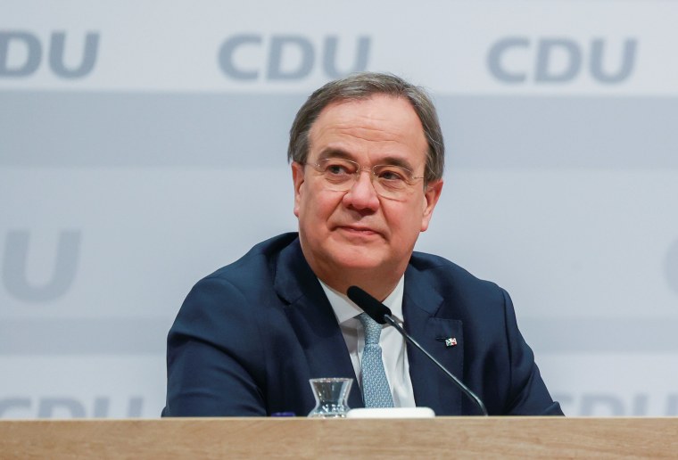 Image: CDU party elects its new leader in Berlin