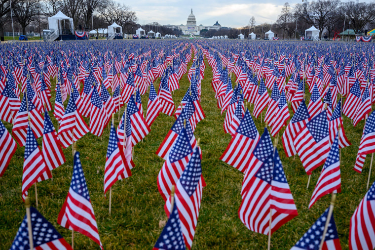 US-POLITICS-INAUGURATION-FLAGS-MALL