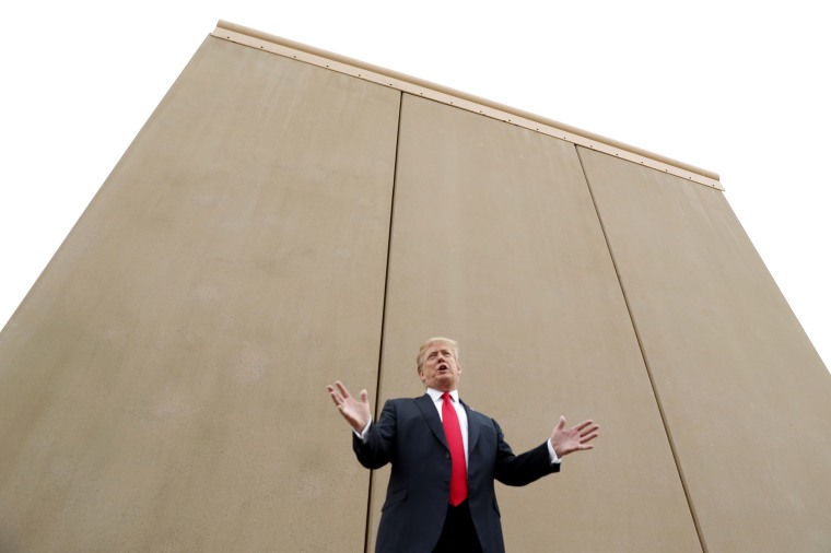 Image: U.S. President Trump participates in tour of U.S.-Mexico border wall prototypes near Otay Mesa Port of Entry in San Diego, California