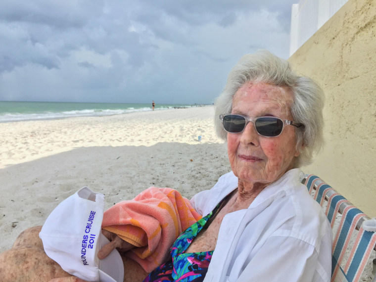 Anderson enjoys a sunny day at the beach in 2014.