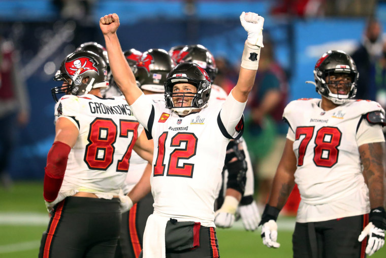 Tampa Bay Buccaneers win Super Bowl, dethroning Kansas City Chiefs