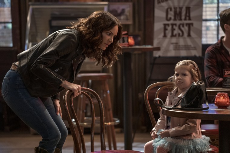 katharine McPhee (Bailey) and Pyper Braun (Chloe) don't always see eye-to-eye in "Country Comfort."