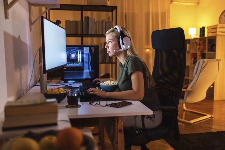 The 5 Best Gaming Headsets In 21 Logitech Corsair And More