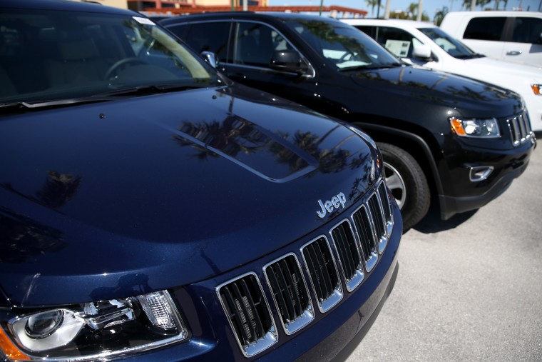 Image: Chrysler Issues Recall On SUVs Over Cruise Control Defect