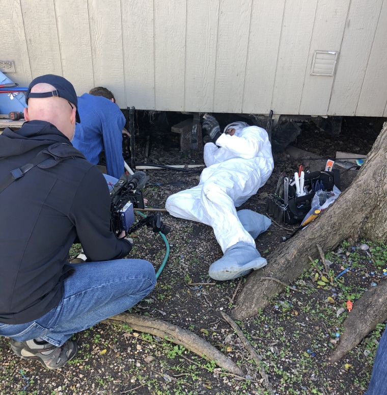 A Water Mission volunteer team works on home repairs in Austin, Texas