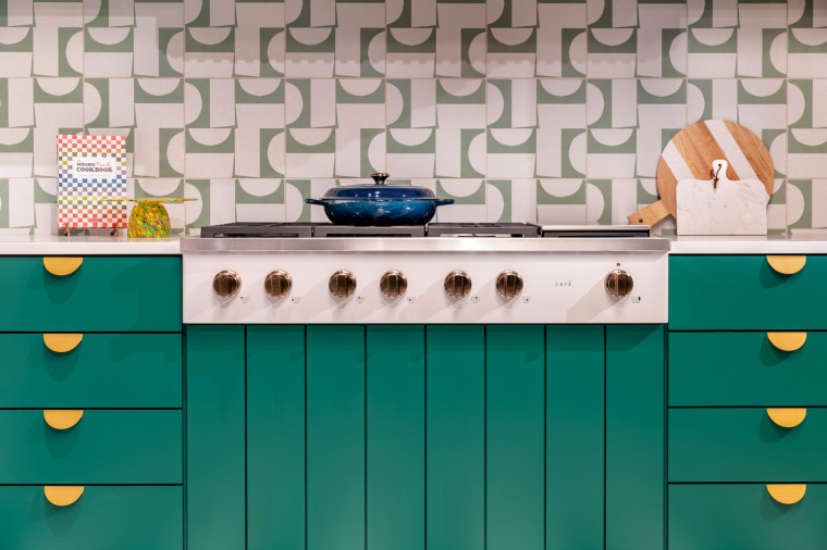 These Retro Kitchen Appliances are Peachy Keen - Cottage sty