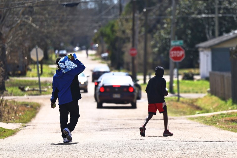 Image: Jackson, Mississippi Struggles With Lack Of Water 3 Weeks After Winter Storms