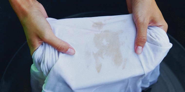 Water spots: Remove water spot stains from clothing and carpet
