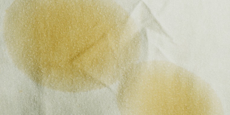 Coffee stains: Remove coffee stains from clothing and carpet