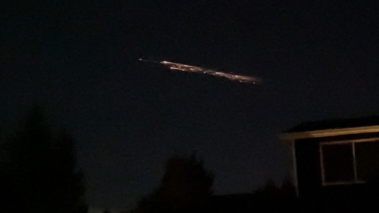 Image: Space debris enters the atmosphere over Salem, Oregon on March 25, 2021.