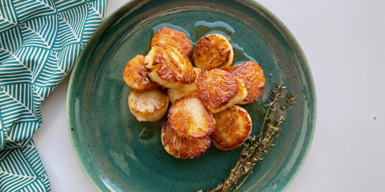 If you want that perfect sear on your scallops, follow these simple tips.