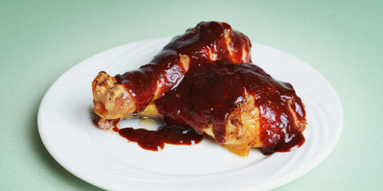 BBQ sauce stains: Remove BBQ sauce stains from clothing and carpet
