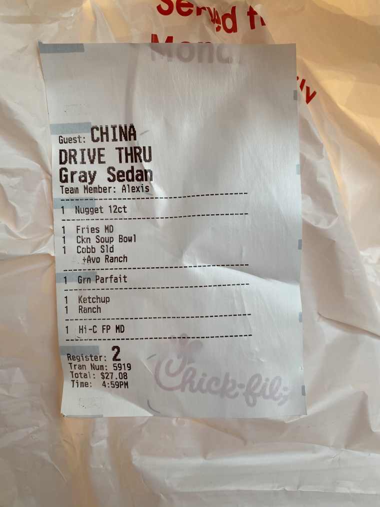 The guest shared a picture of her receipt, which had her name written as "China." 