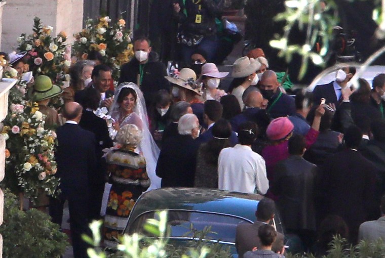 Lady Gaga in wedding dress for "House of Gucci" filming