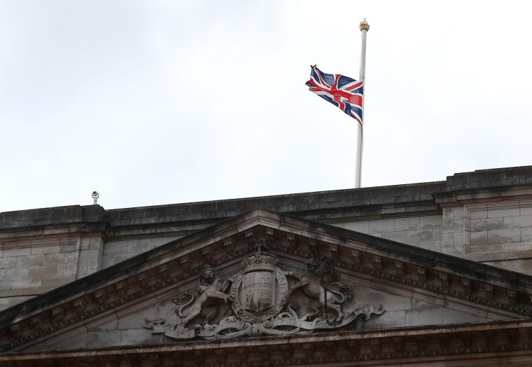 Image: View of Buckingham Palace after Prince Philip has died in London