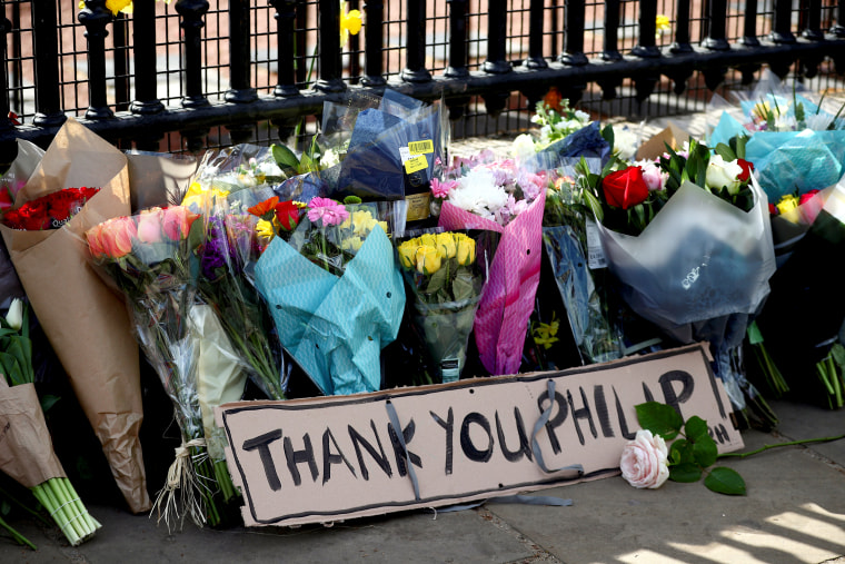 Image: View of Buckingham Palace after Prince Philip has died in London
