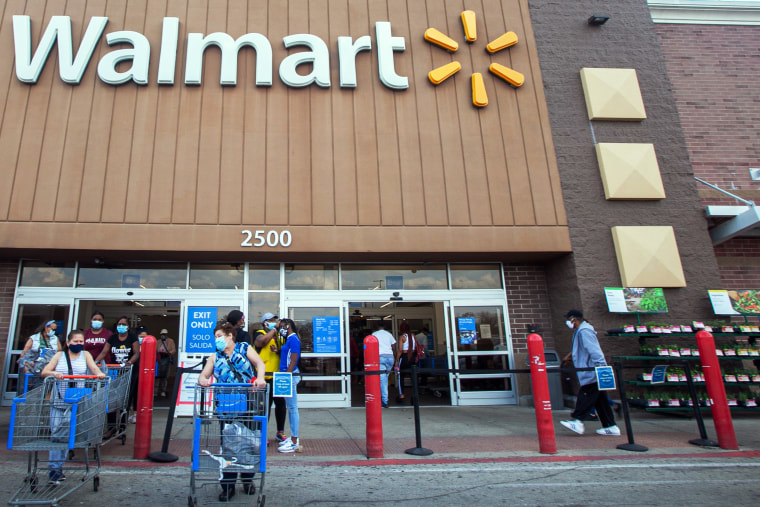 Image: The Walmart store where Phillip Thomas worked in Evergreen Park, Ill.